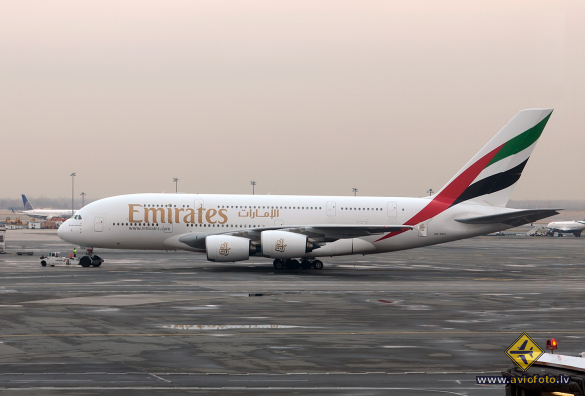 Airbus A380-861
