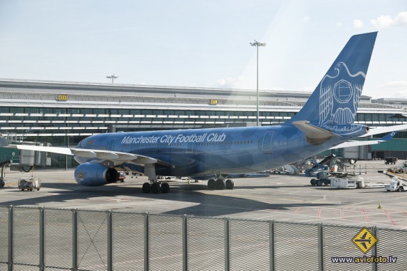 Airbus A330-243