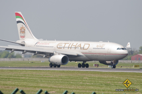 Airbus A330-243
