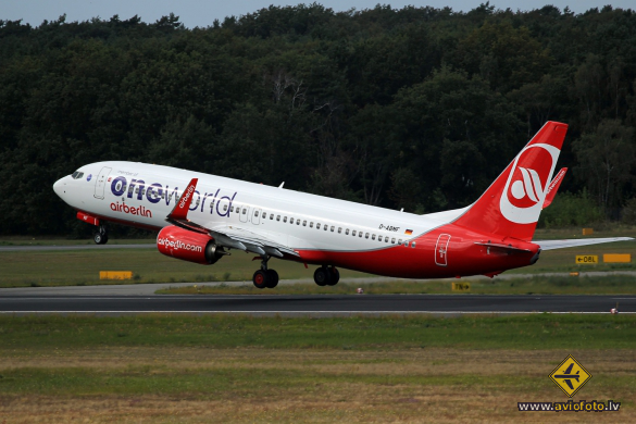 Boeing 737-86J