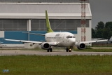 Boeing 737-548
