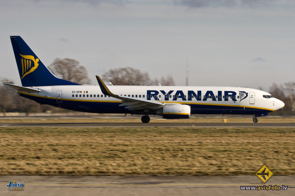 Boeing 737-8AS