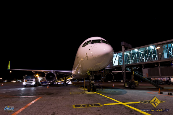 Boeing 757-256
