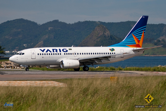 Boeing 737-76N