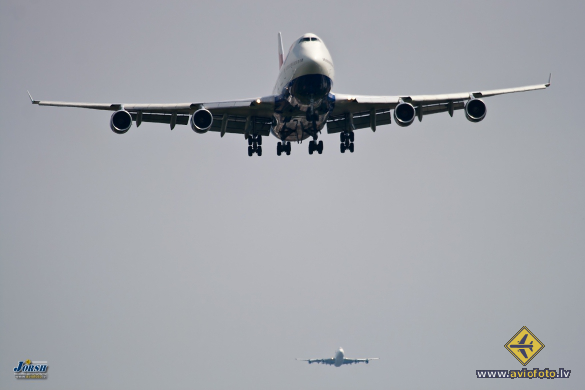 Boeing 747-436