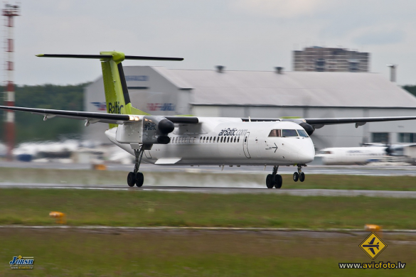 Bombardier DHC-8-402 Q400