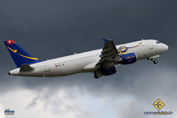 Airbus A320-214