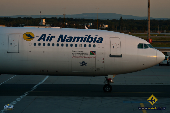 Airbus A340-311