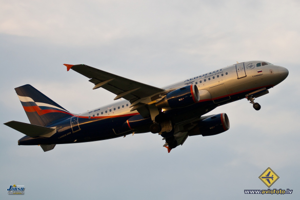 Airbus A319-112