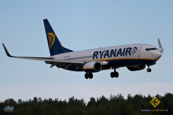 Boeing 737-8AS