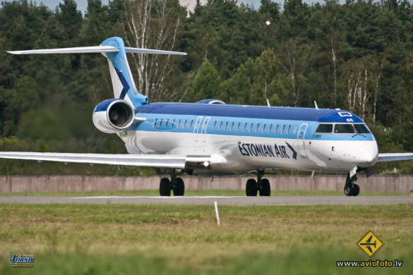 Bombardier CRJ-900ER (CL-600-2D24)