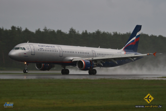 Airbus A321-211