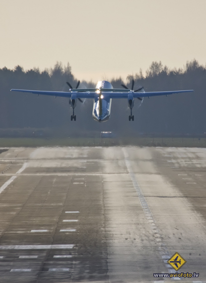 Bombardier DHC-8-402 Q400