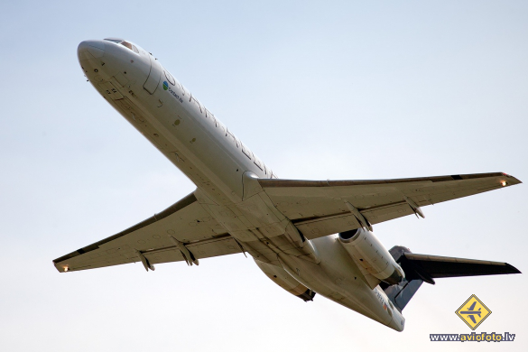 Fokker 100 (F-28-0100)
