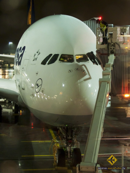 Airbus A380-841