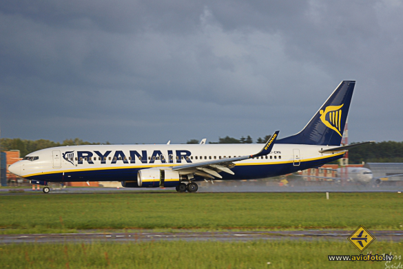Boeing 737-8AS