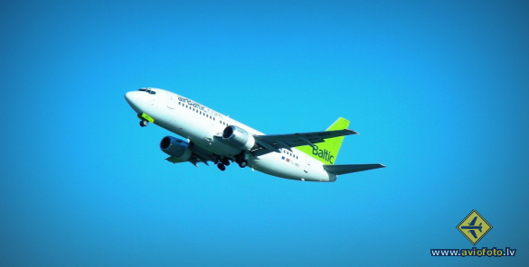 Boeing 737-31S