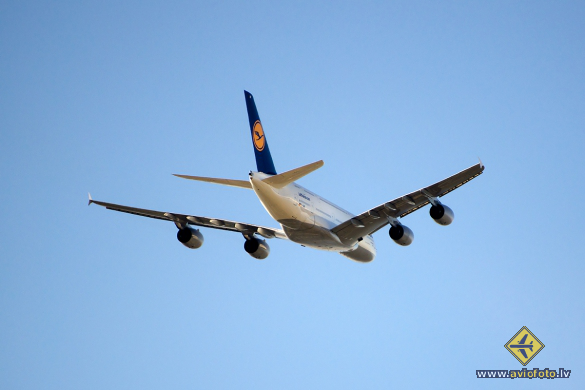 Airbus A380-841