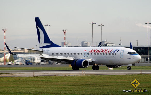 Boeing 737-8FH