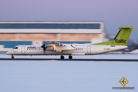 Bombardier DHC-8-402 Q400