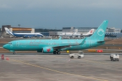 Boeing 737-8HX