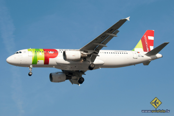 Airbus A320-214