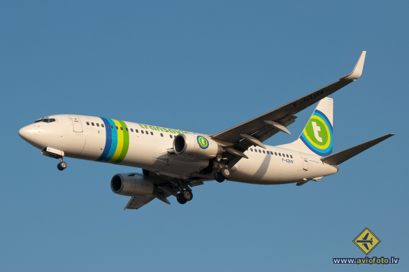 Boeing 737-85H