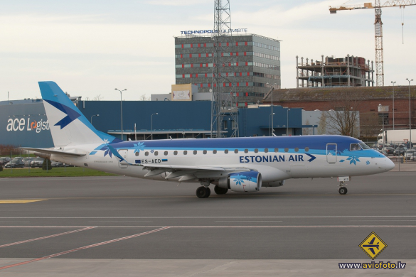 Embraer 170STD (ERJ-170-100STD)