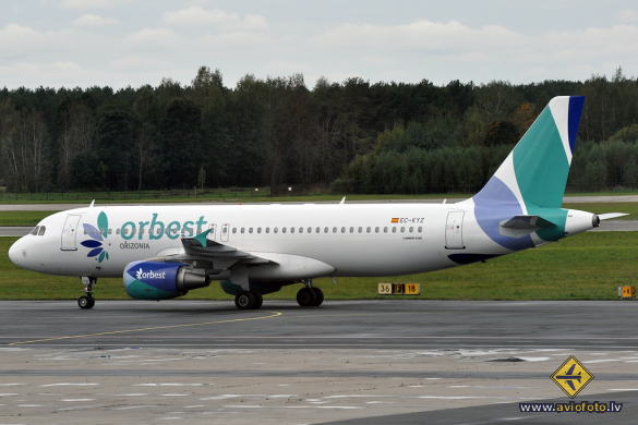 Airbus A320-214