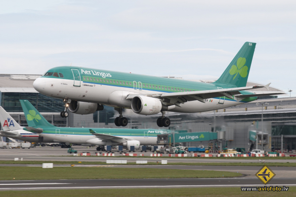 Airbus A320-214
