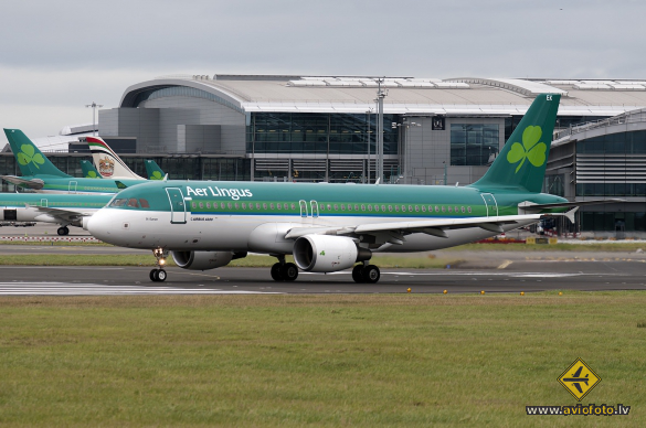 Airbus A320-214