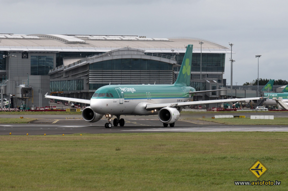Airbus A320-214