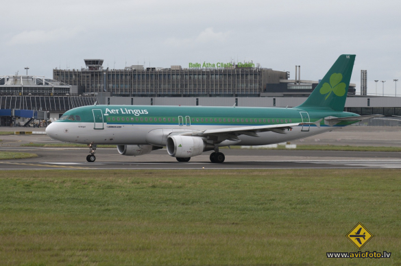 Airbus A320-214