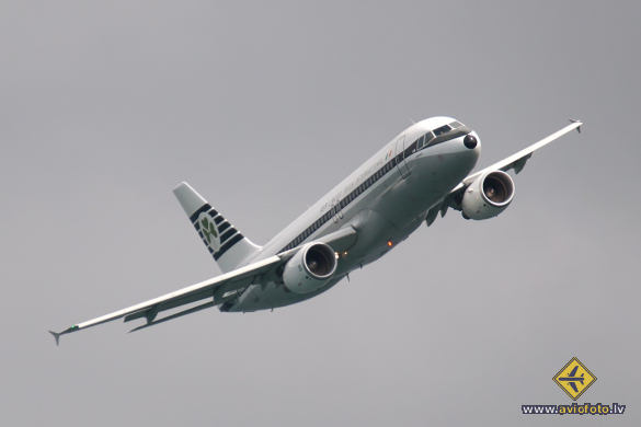 Airbus A320-214