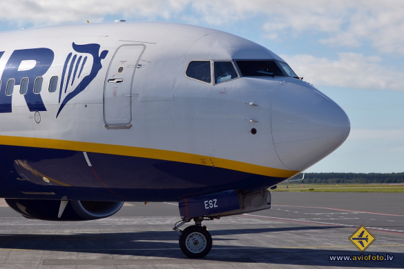 Boeing 737-8AS