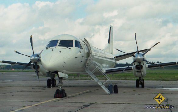 Saab 2000