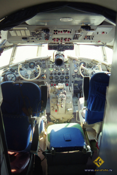 Ilyushin Il-18D