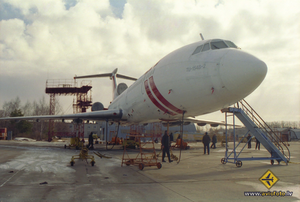 Tupolev Tu-154B-2