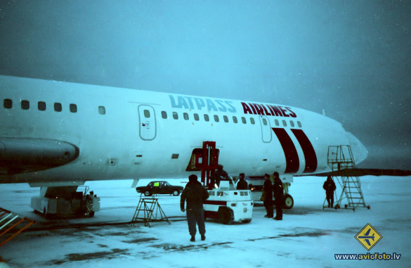 Tupolev Tu-154B-2