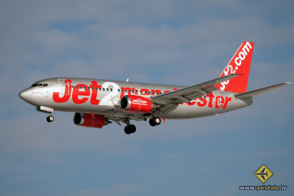Boeing 737-330
