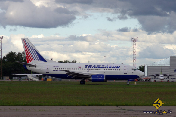 Boeing 737-524