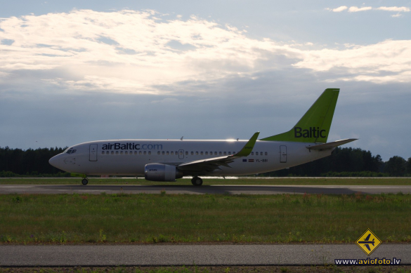 Boeing 737-33A
