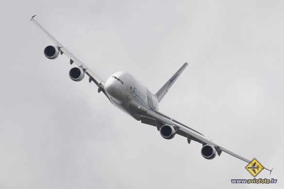 Airbus A380-841