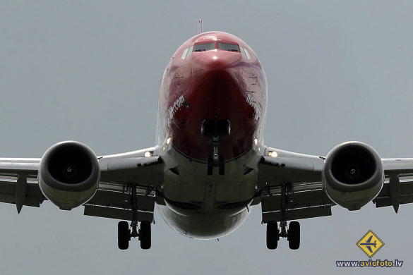 Boeing 737-3K9