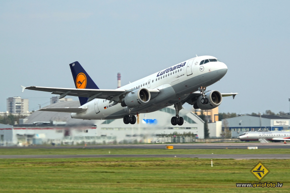 Airbus A319-114