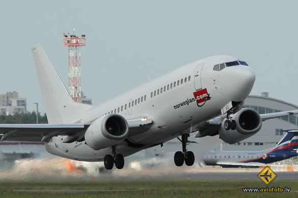 Boeing 737-3Y0