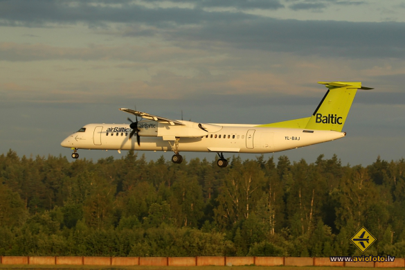 Bombardier DHC-8-402 Q400