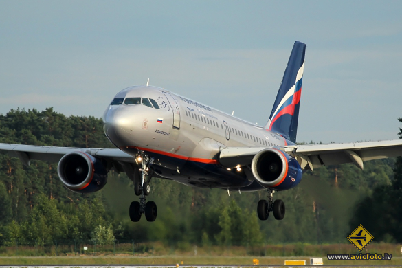 Airbus A319-111