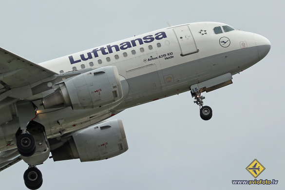 Airbus A319-114