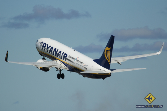 Boeing 737-8AS